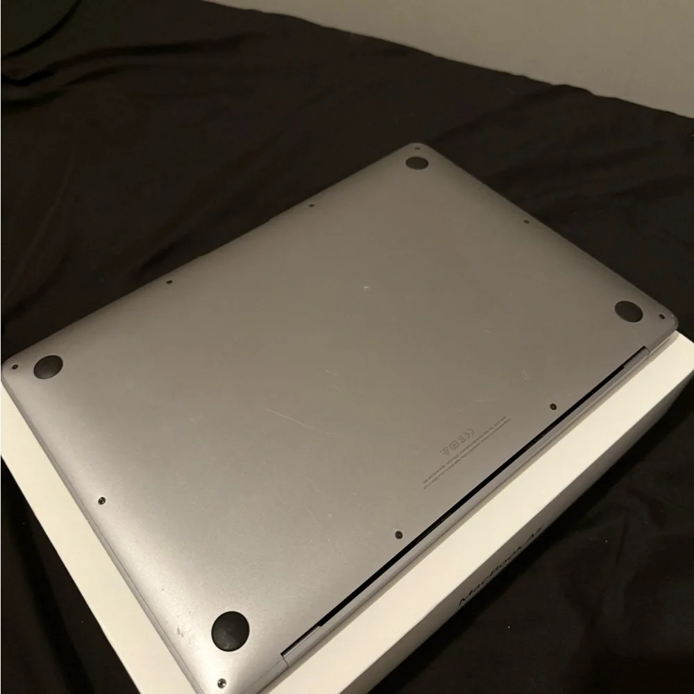 Apple MacBook Air - Silver